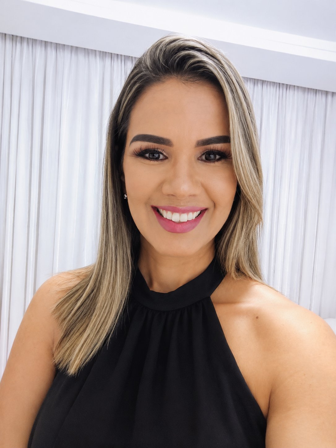 JULIANA MENDES