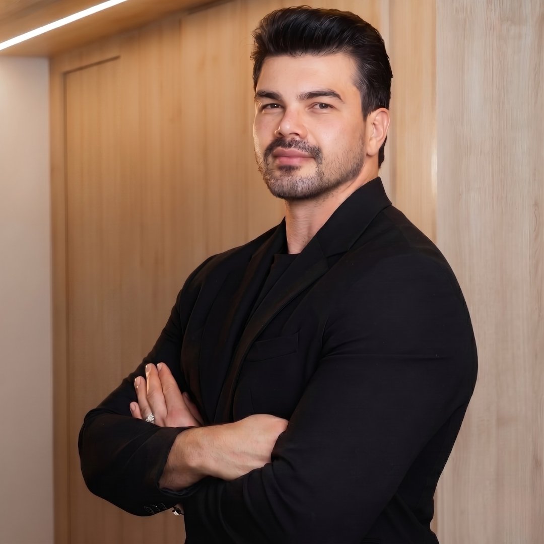 Dr. Douglas Pardim